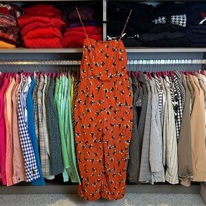 Sienna Sky terracotta/blue floral back zipper closure cropped jumpsuit size S